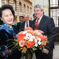 Paní Nguyen Thi Kim Ngan, předsedkyně vietnamského parlamentu při setkání s Vojtěchem Filipem, předsedou ÚV KSČM