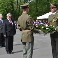 U příležitosti 70. výročí osvobození Ostravy položil Vojtěch Filip, místopředseda Poslanecké sněmovny Parlamentu ČR a předseda ÚV KSČM, věnec u památníku padlých v Komenského sadech v Ostravě. Zúčastnil se i všech doprovodných akcí, které oslavy provázely.